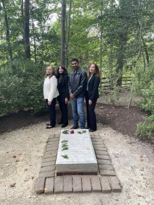 West Ford Descendants at MV Slave Cemetery 